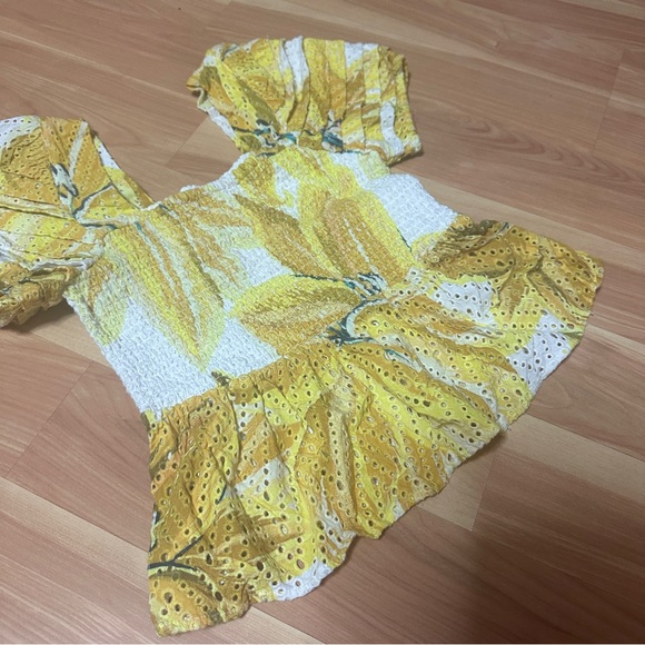 FARM Rio Yellow Floral Puff Sleeve Blouse - Picture 3 of 6